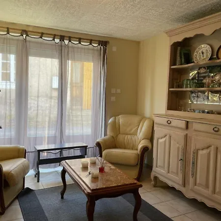 Holiday home Maison Rustique Avec Poele A Bois, Proche Montagnes & Activites De Plein Air, Animaux Acceptes - Fr-1-489-52 *
